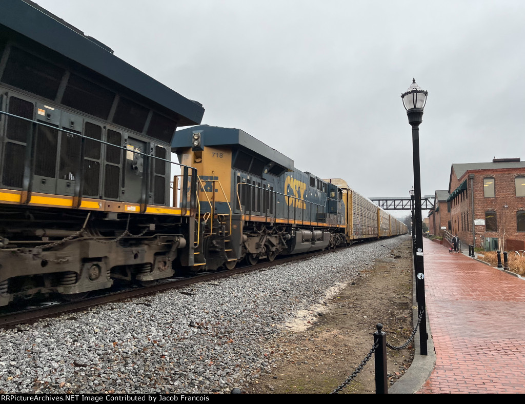 CSX 718